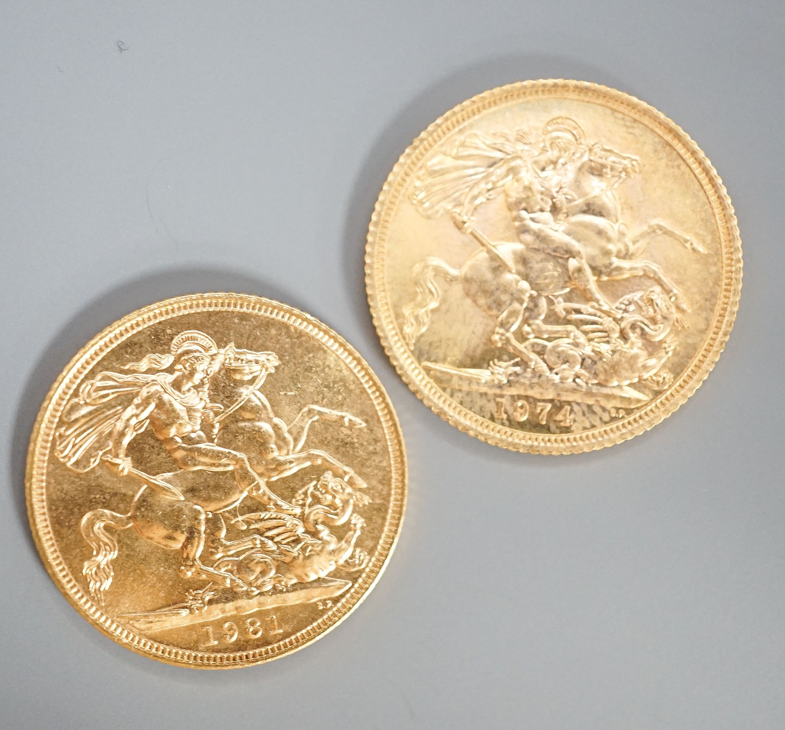 Two modern gold sovereigns, 1974 & 1981.